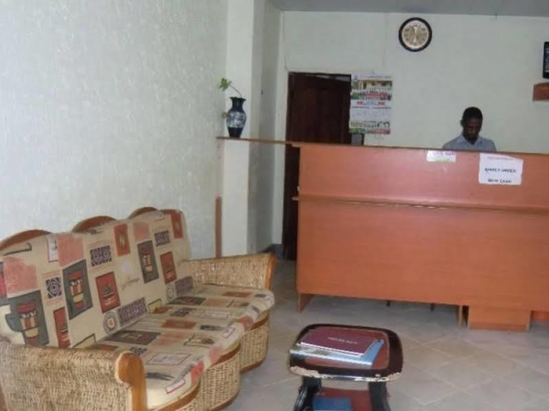 Keba Inn Lyamutundwe Extérieur photo