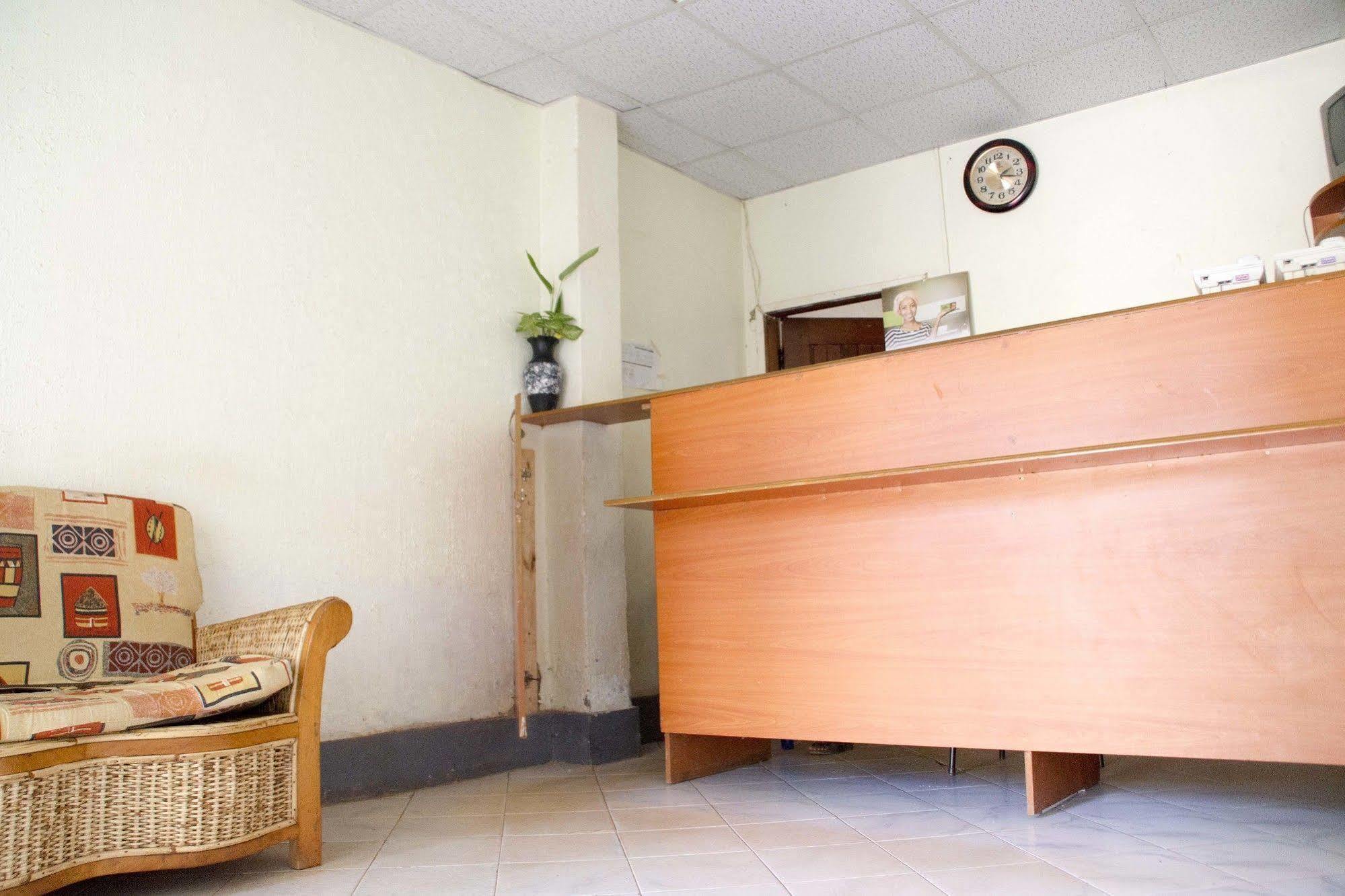 Keba Inn Lyamutundwe Extérieur photo