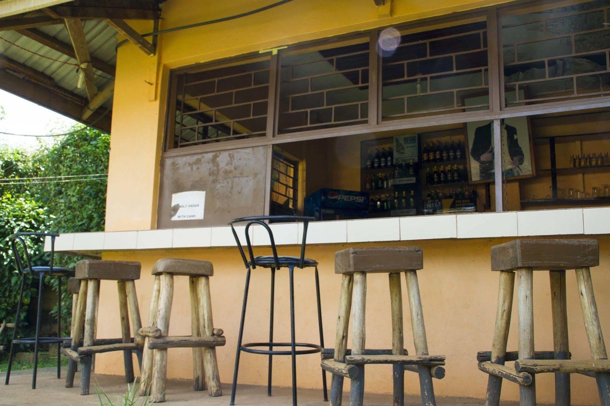 Keba Inn Lyamutundwe Extérieur photo